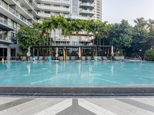121 NE 34th St 2408, Miami FL 33137