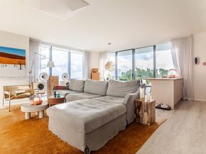 121 NE 34th St 2408, Miami FL 33137