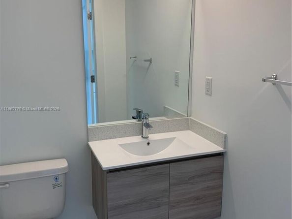 4100 SW 64th Ave 212, Davie FL 33314