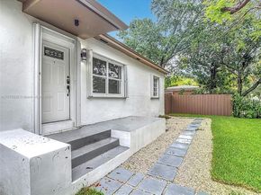 1535 NW 124th St, North Miami FL 33167
