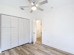 1535 NW 124th St, North Miami FL 33167