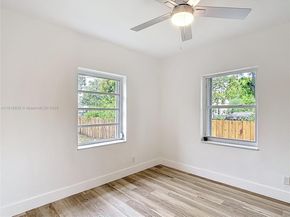 1535 NW 124th St, North Miami FL 33167