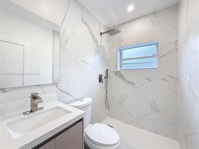 1535 NW 124th St, North Miami FL 33167