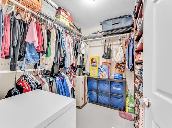 1116 Superior St, Opa-Locka FL 33054