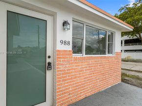 988 NW 10th St, Hallandale Beach FL 33009