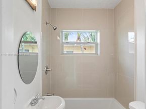 988 NW 10th St, Hallandale Beach FL 33009