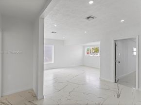 988 NW 10th St, Hallandale Beach FL 33009