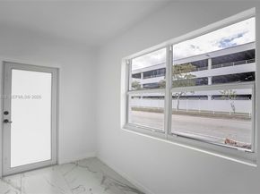 988 NW 10th St, Hallandale Beach FL 33009