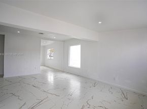 988 NW 10th St, Hallandale Beach FL 33009