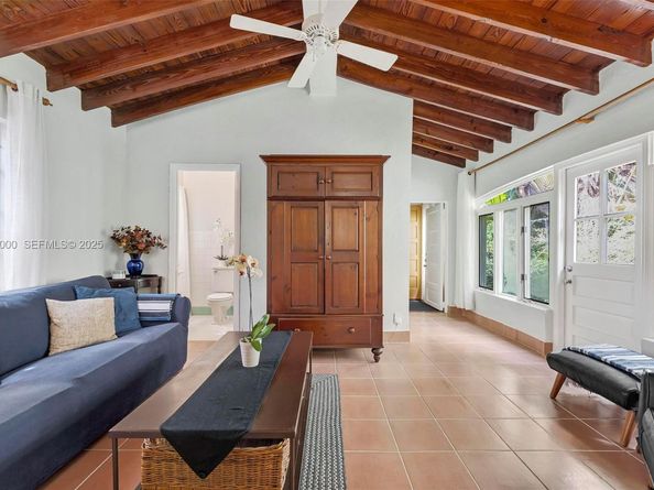 492 NE 55th St, Miami FL 33137