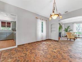 492 NE 55th St, Miami FL 33137