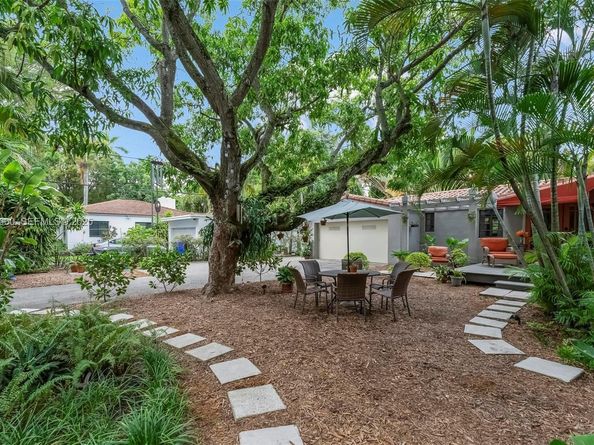 492 NE 55th St, Miami FL 33137