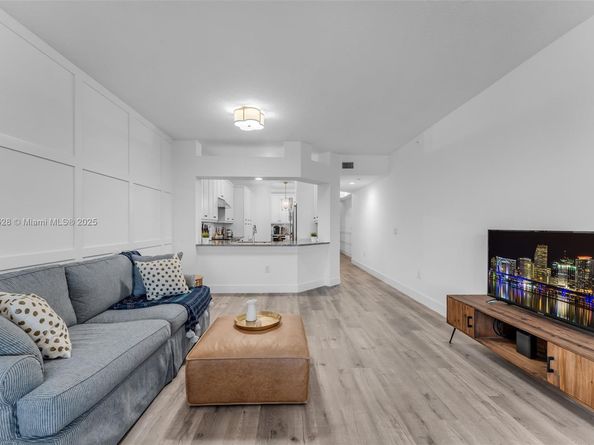 10730 NW 66th St 505, Doral FL 33178