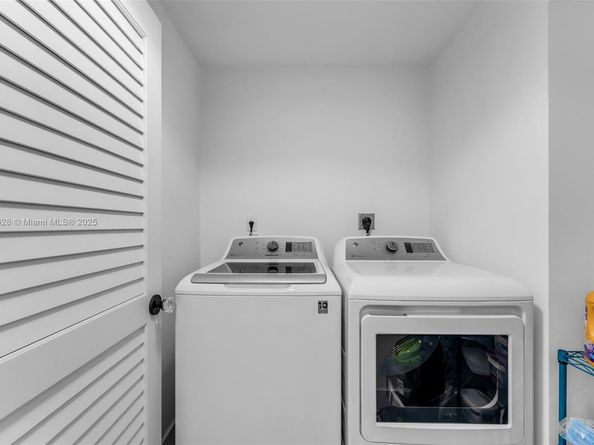 10730 NW 66th St 505, Doral FL 33178