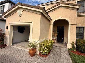 723 NE 193rd St, Miami FL 33179