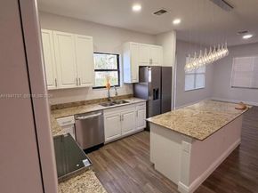 723 NE 193rd St, Miami FL 33179