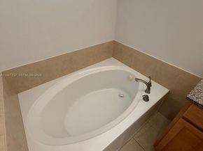 723 NE 193rd St, Miami FL 33179