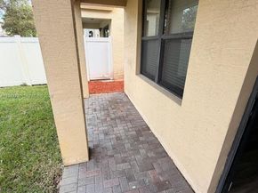 723 NE 193rd St, Miami FL 33179