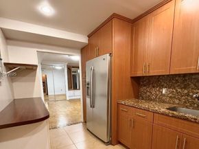 10185 Collins Ave 915, Bal Harbour FL 33154