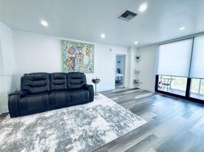 13499 Biscayne Blvd PH1705, North Miami FL 33181
