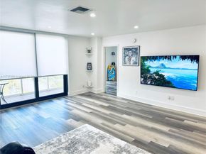 13499 Biscayne Blvd PH1705, North Miami FL 33181