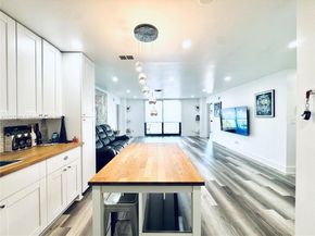 13499 Biscayne Blvd PH1705, North Miami FL 33181