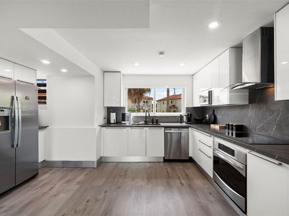 3927 NE 171st St C, North Miami Beach FL 33160