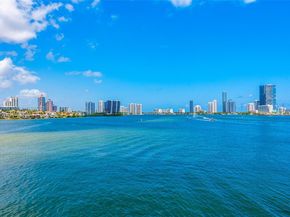 3927 NE 171st St C, North Miami Beach FL 33160