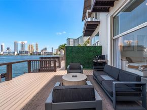 3927 NE 171st St C, North Miami Beach FL 33160