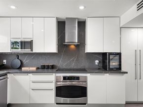 3927 NE 171st St C, North Miami Beach FL 33160