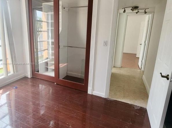9449 SW 76th St T2, Miami FL 33173