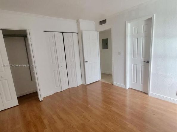 9449 SW 76th St T2, Miami FL 33173
