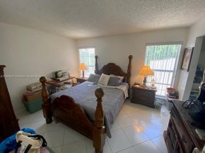 25931 SW 130th Ave, Homestead FL 33032