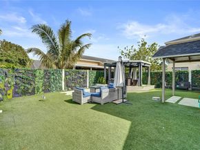 372 W Riverbend Dr, Sunrise FL 33326