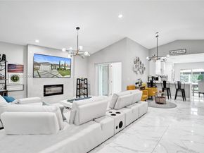 372 W Riverbend Dr, Sunrise FL 33326