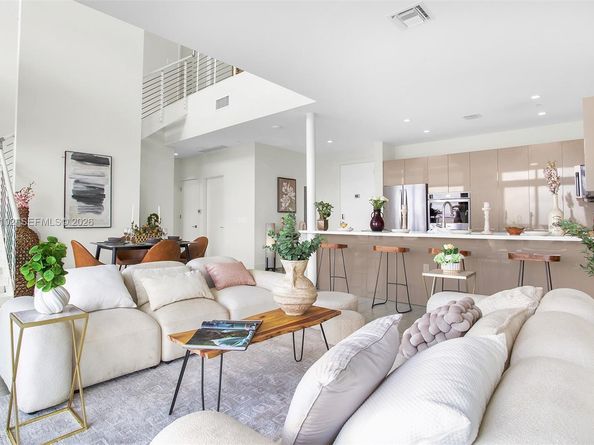 2000 Metropica Way PH02, Sunrise FL 33323