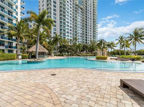 2641 N Flamingo Rd 307N, Sunrise FL 33323