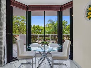 3640 Yacht Club Dr 203, Aventura FL 33180