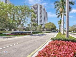 3640 Yacht Club Dr 203, Aventura FL 33180