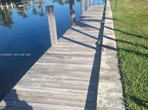 840 Pine Dr 204, Pompano Beach FL 33060