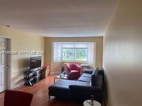 840 Pine Dr 204, Pompano Beach FL 33060