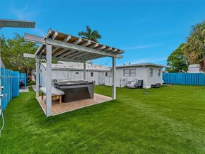 1105 NE 10th St, Hallandale Beach FL 33009