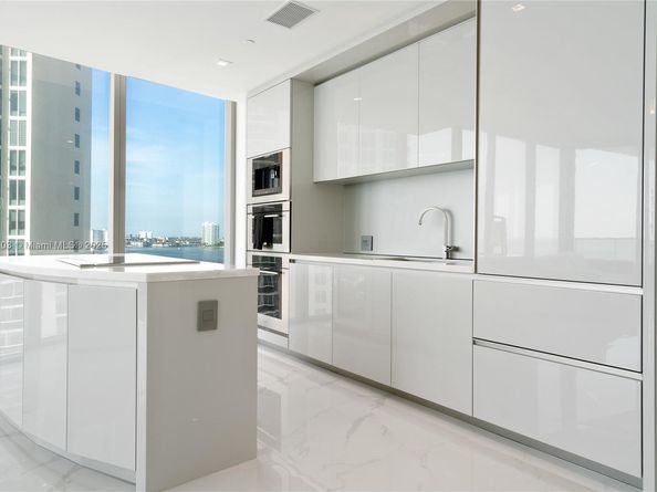 18975 Collins Ave 1104, Sunny Isles Beach FL 33160