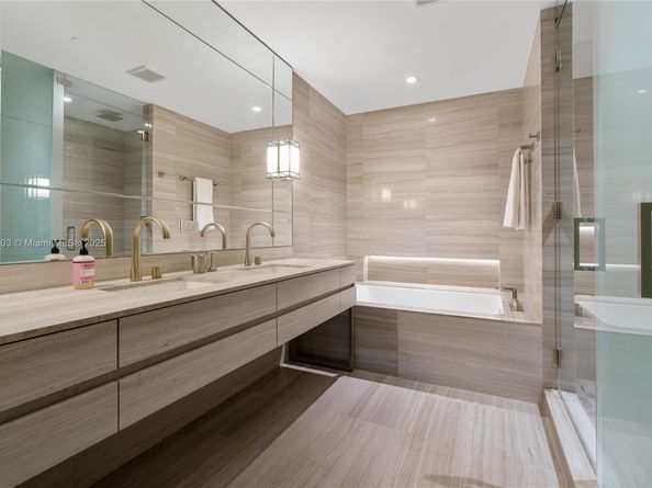 18975 Collins Ave 1104, Sunny Isles Beach FL 33160