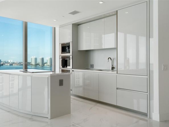 18975 Collins Ave 1104, Sunny Isles Beach FL 33160