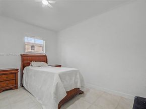 445 NE 4th St, Florida City FL 33034