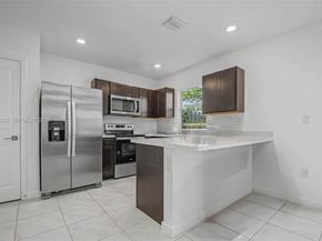 445 NE 4th St, Florida City FL 33034