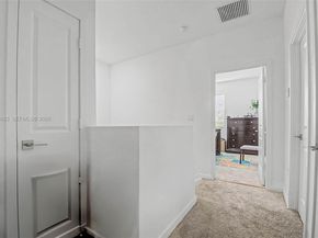 445 NE 4th St, Florida City FL 33034