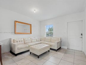 445 NE 4th St, Florida City FL 33034