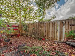 445 NE 4th St, Florida City FL 33034